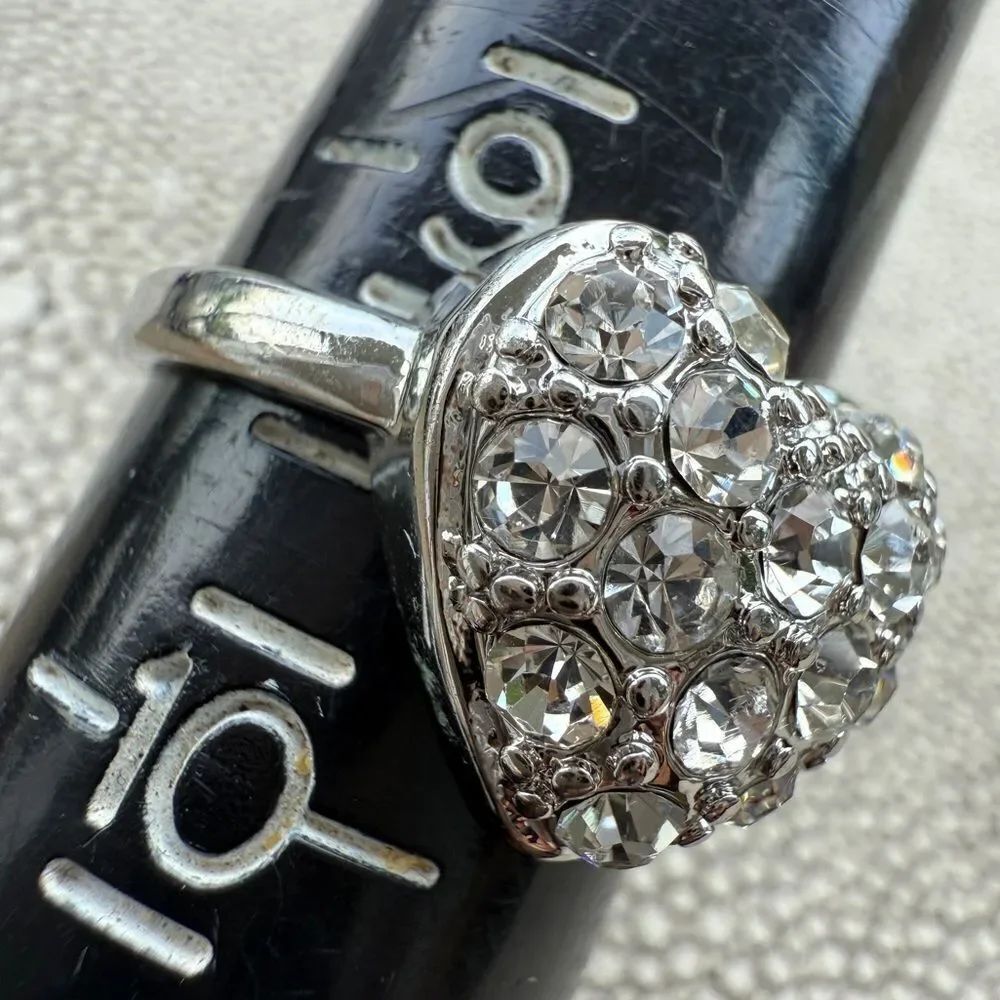 Silver Heart Rhinestone Statement Ring Size 9 Romantic Sparkle - Picture 11 of 16